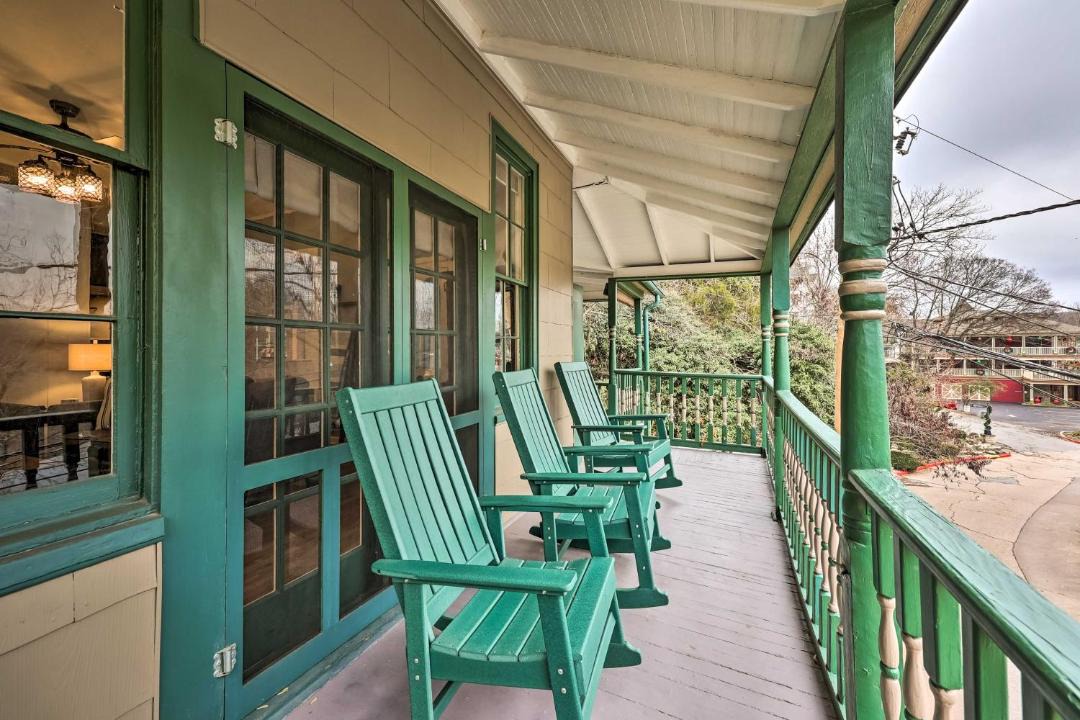 Photo of Patio Balcony in Eureka Springs Historic District
