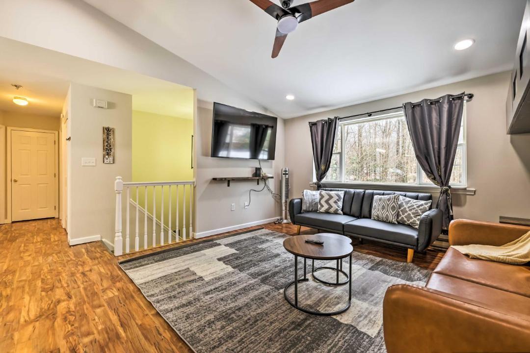 Photo of Livingroom in Tunkhannock Township