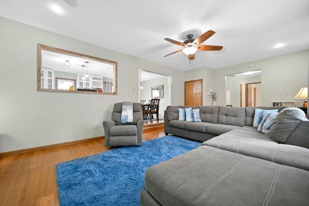 Photo of Livingroom in Tobyhanna