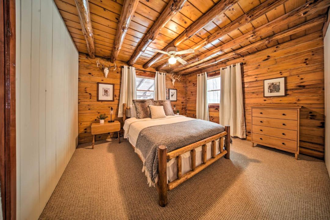 Photo of Bedroom in Cambridge Springs