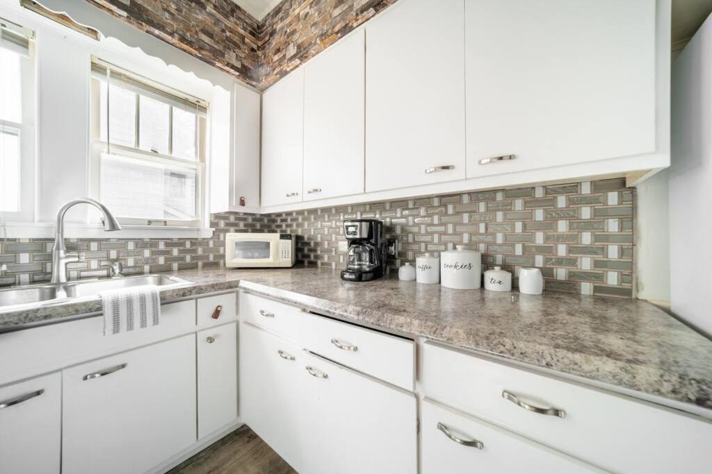 Photo of Kitchen in Highland Square