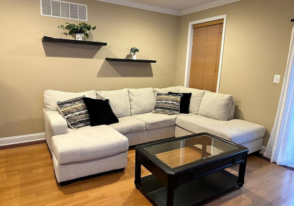 Photo of Livingroom in Bridgeport