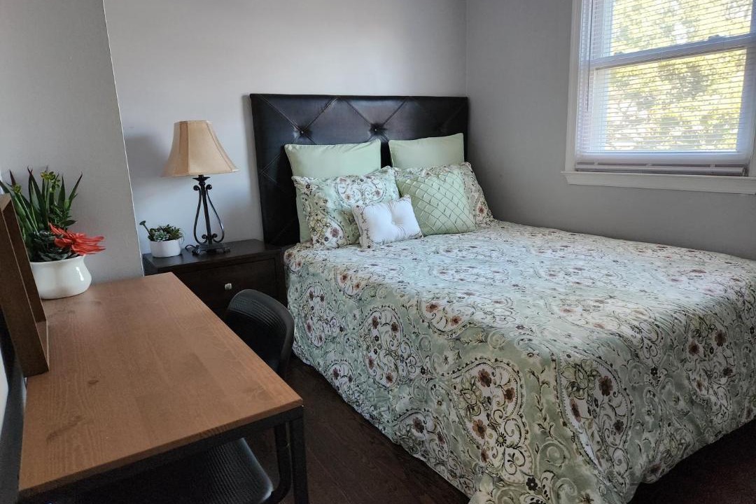 Photo of Bedroom in South Gate
