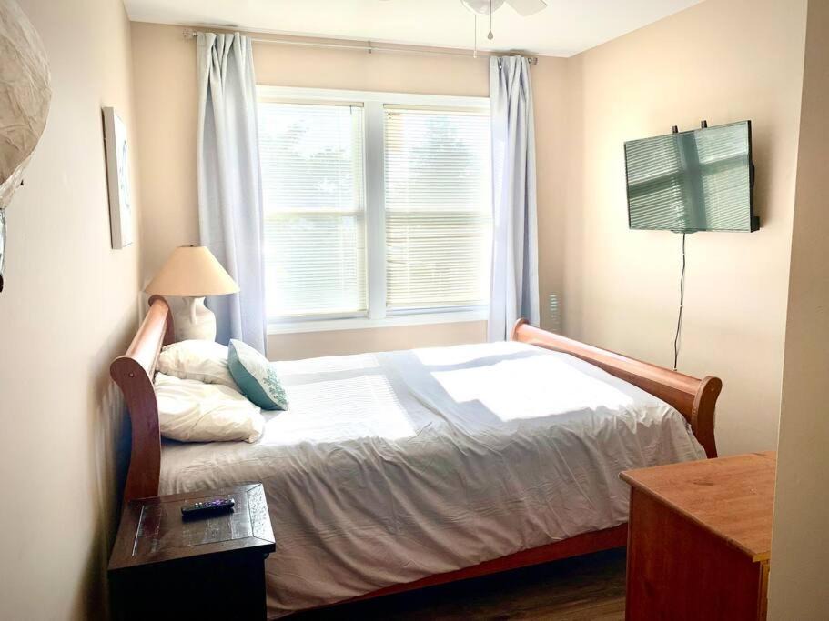Photo of Bedroom in Seaside Heights