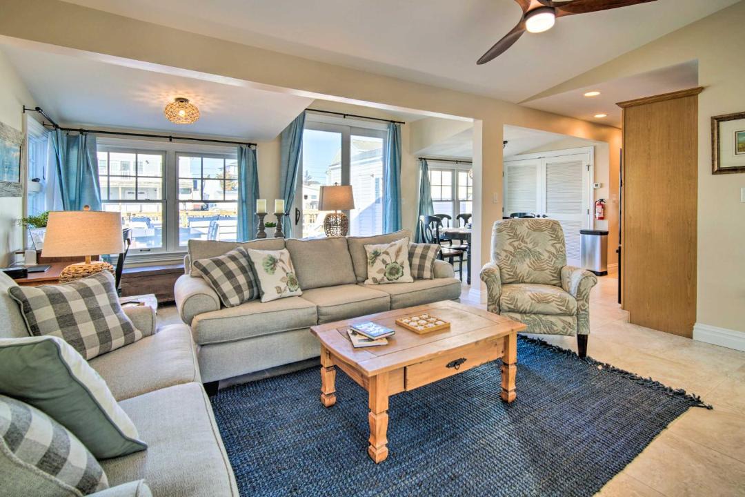 Photo of Livingroom in Beach Haven West