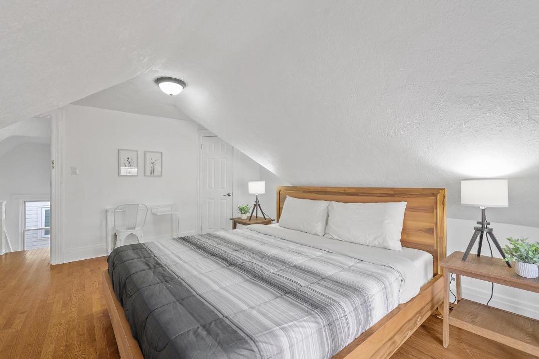 Photo of Bedroom in Bloomfield