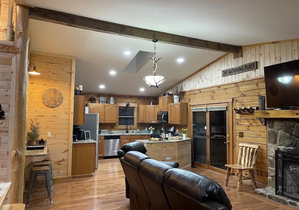 Photo of Livingroom in Laurelville