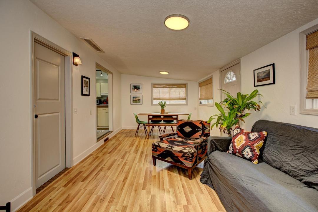 Photo of Livingroom in Sunset