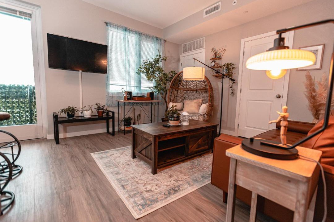 Photo of Livingroom in Jefferson Manor