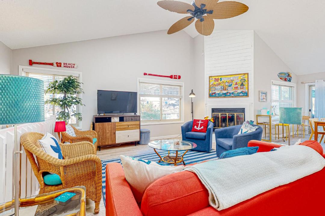 Photo of Livingroom in Sandpiper Pines