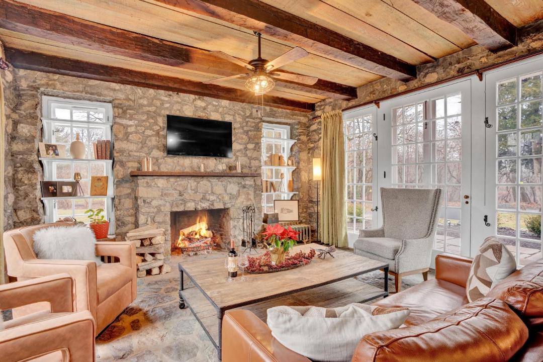 Photo of Livingroom in Lambertville
