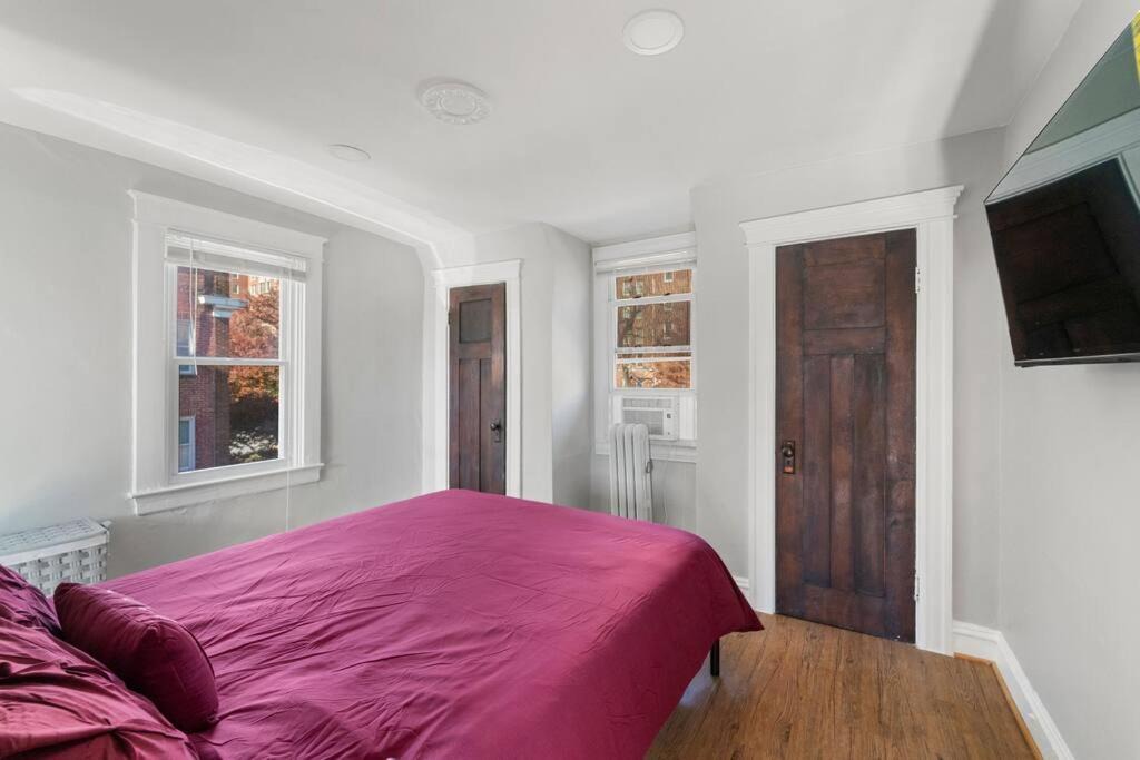Photo of Bedroom in Charles Village