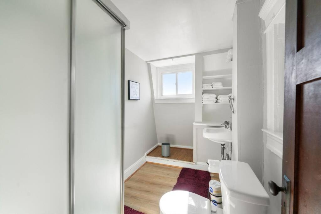 Photo of Bathroom in Charles Village