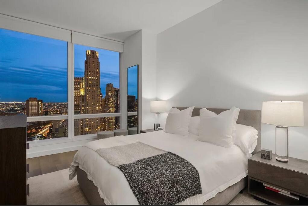 Photo of Bedroom in Central Park South