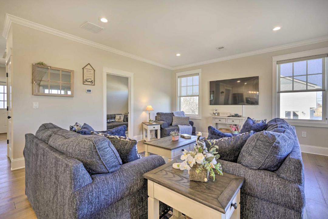 Photo of Livingroom in Long Branch