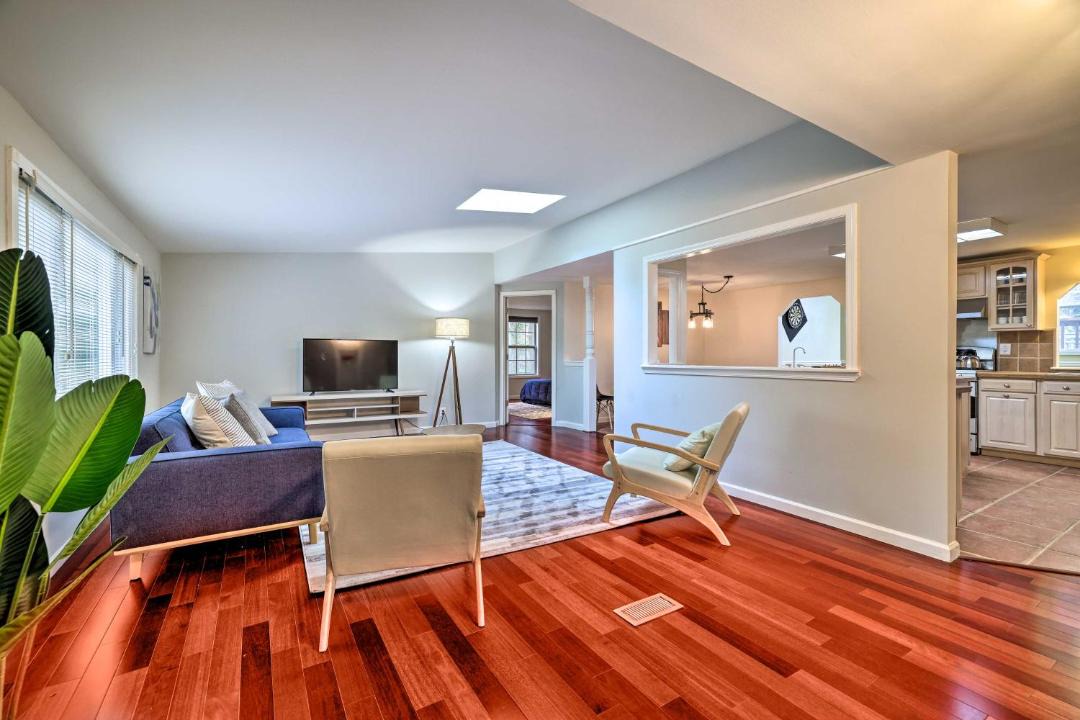 Photo of Livingroom in East Stroudsburg