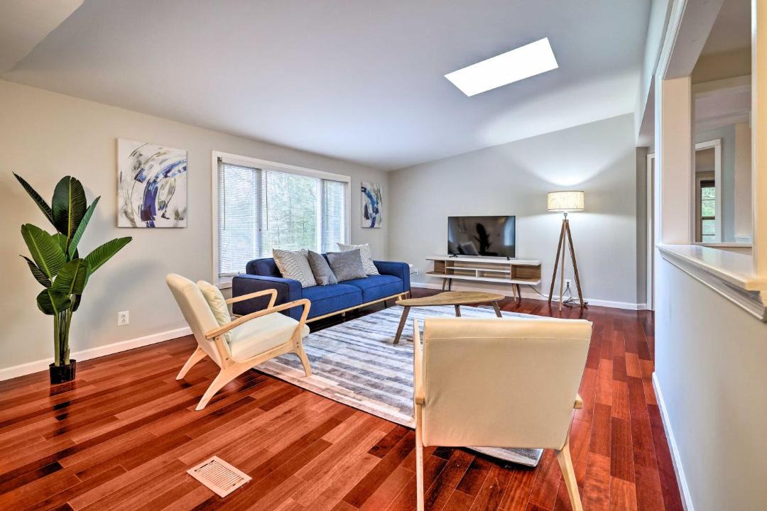 Photo of Livingroom in East Stroudsburg