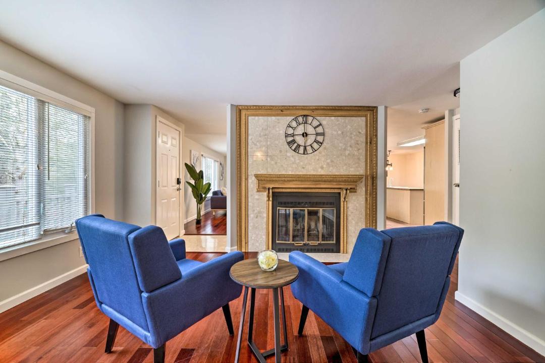 Photo of Livingroom in East Stroudsburg