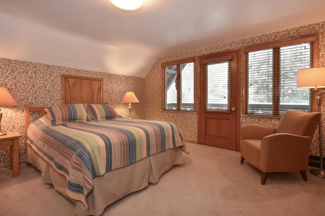 Photo of Bedroom in Seven Springs