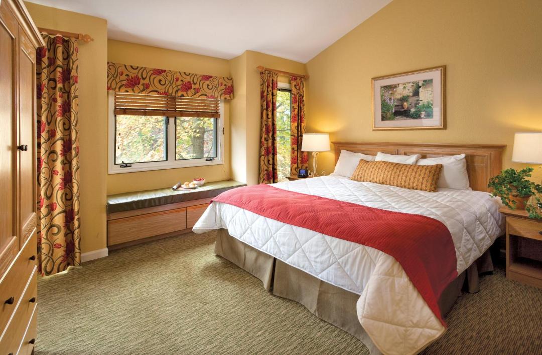 Photo of Bedroom in Fairfield Glade