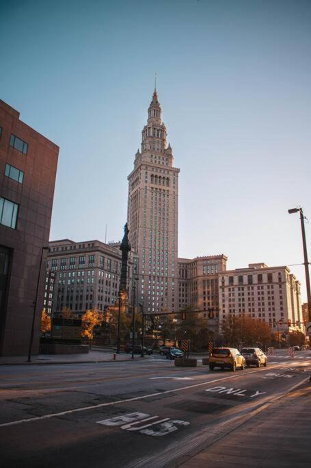 Photo of Buildings in Detroit - Shoreway