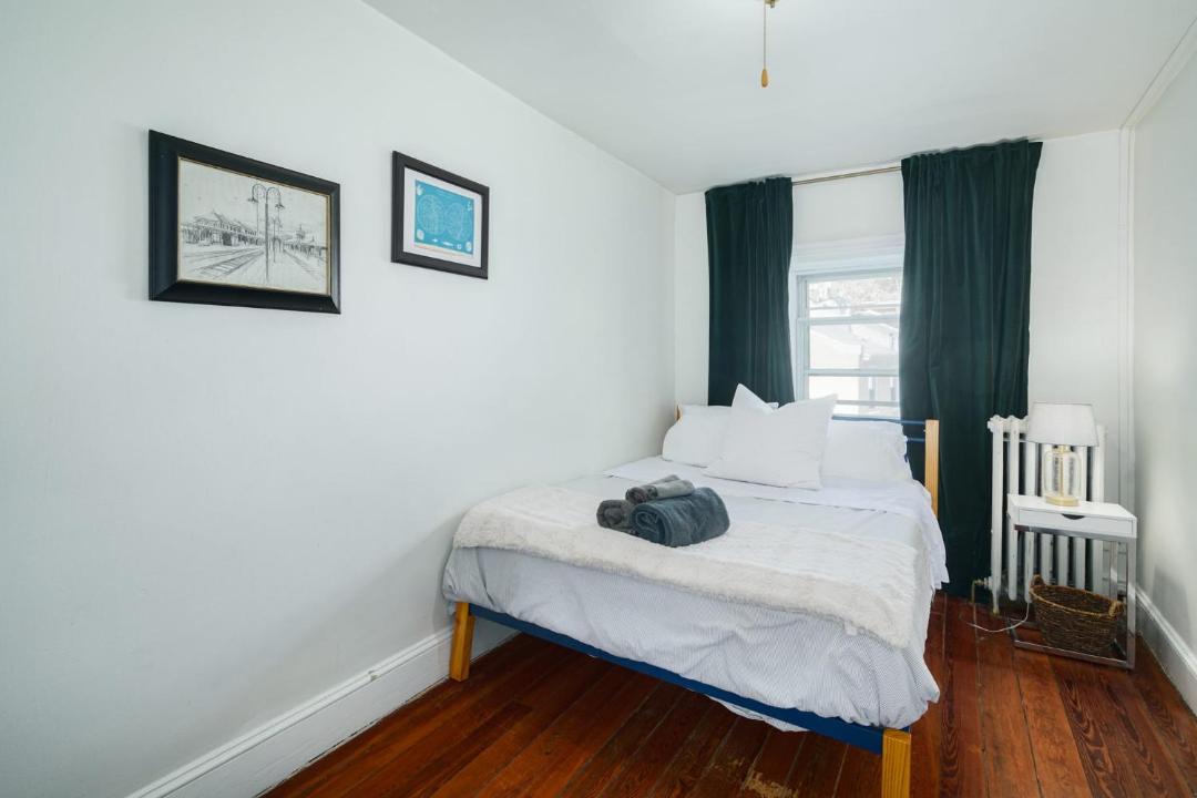 Photo of Bedroom in Roxborough-Manayunk