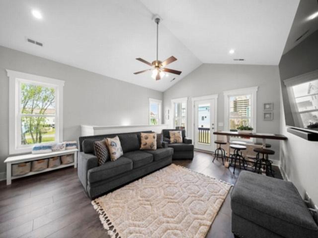 Photo of Livingroom in Wilmington Beach