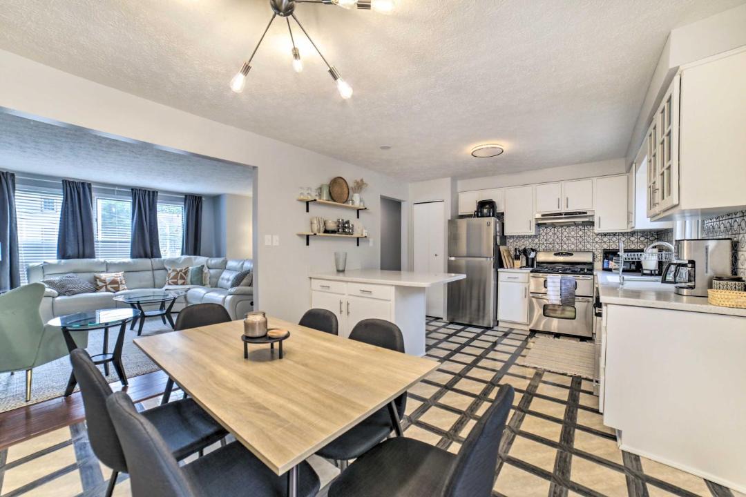 Photo of Livingroom in Brighton Heights