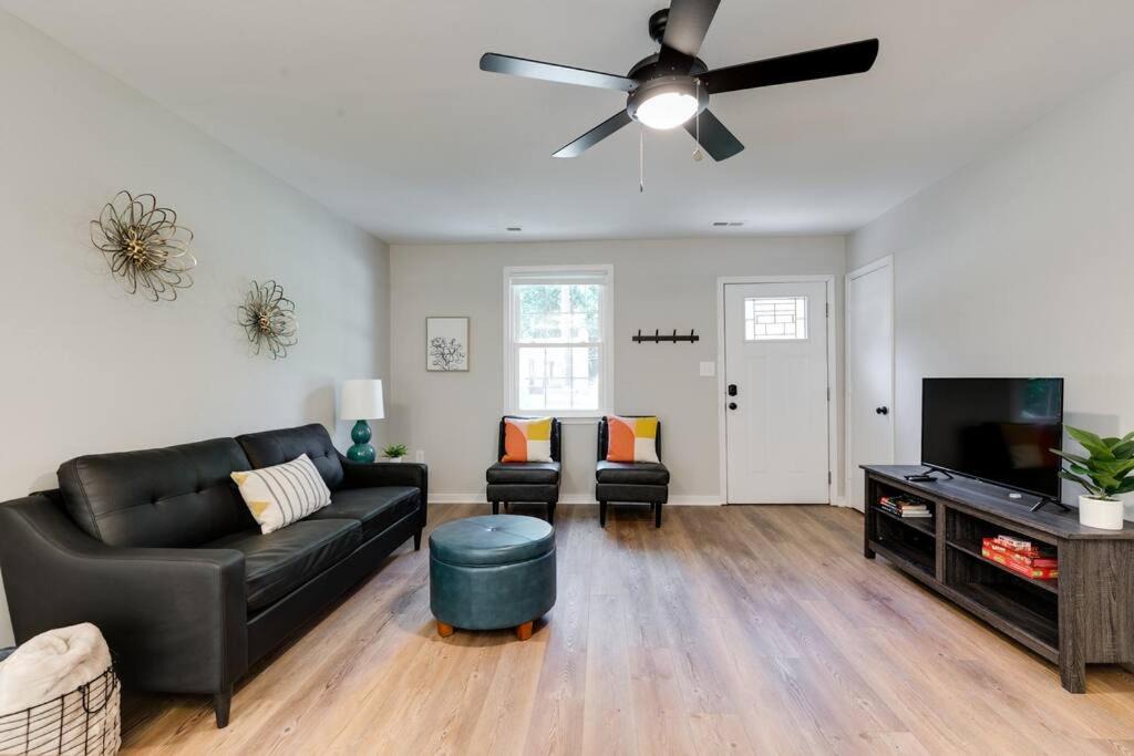 Photo of Livingroom in Dumbarton