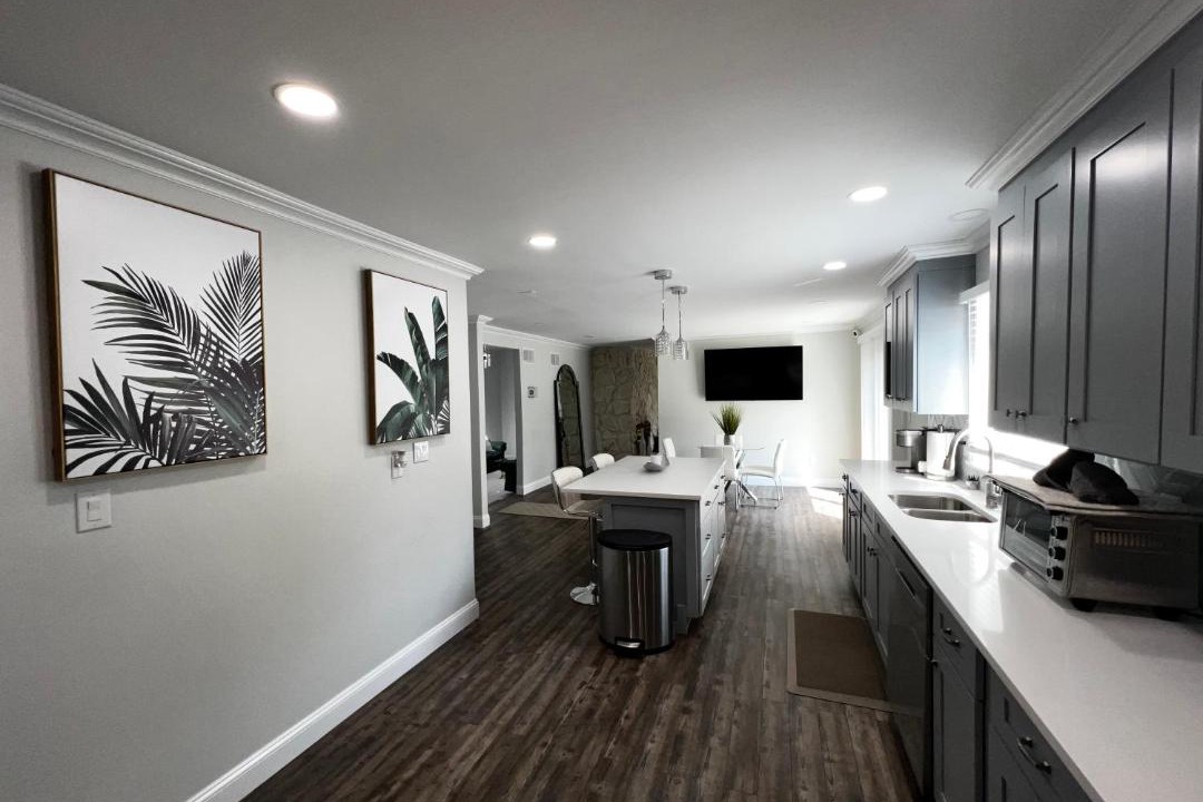 Photo of Livingroom in Neptune City