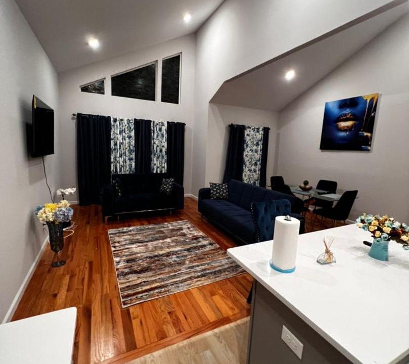Photo of Livingroom in Newark