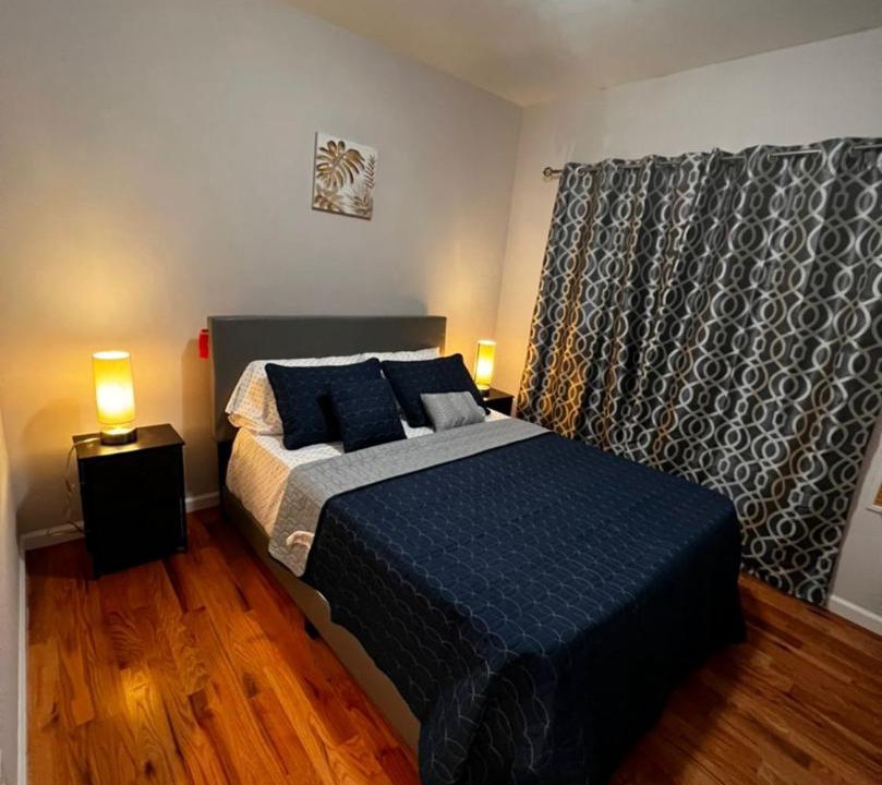 Photo of Bedroom in Newark