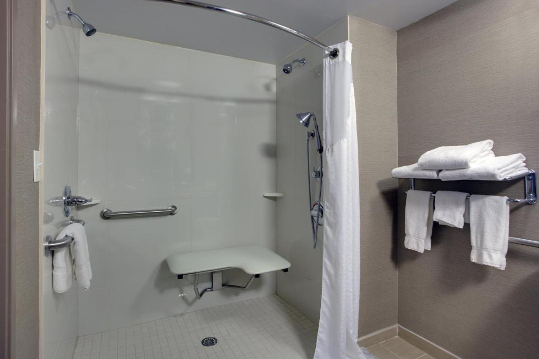 Photo of Bathroom in Carlstadt