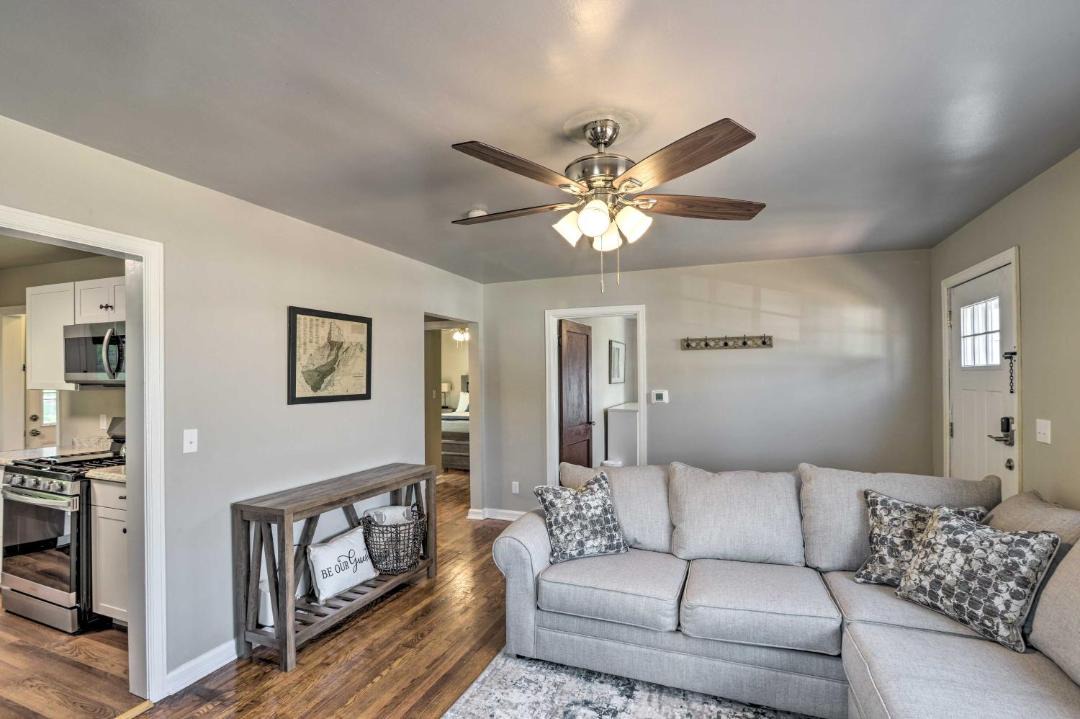 Photo of Livingroom in Morgantown