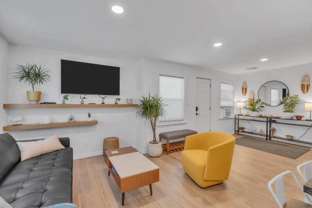 Photo of Livingroom in Bradley Beach