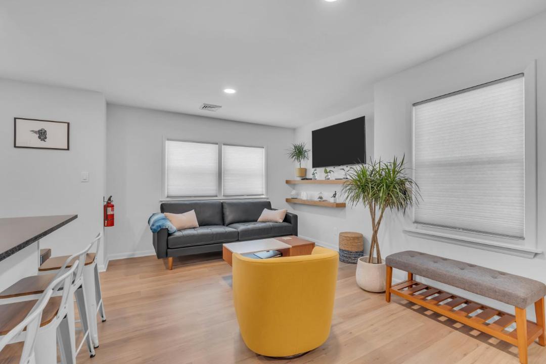 Photo of Livingroom in Bradley Beach