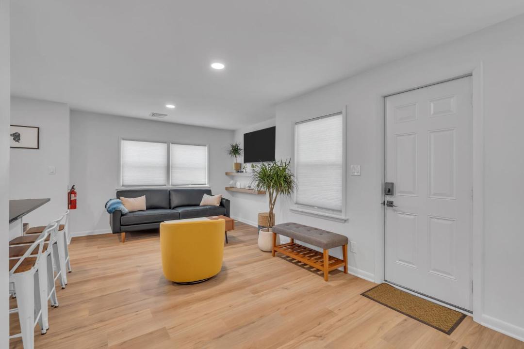 Photo of Livingroom in Bradley Beach