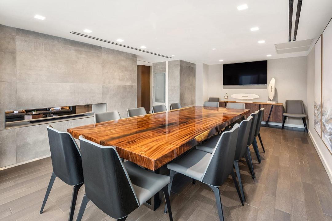 Photo of Livingroom in Getty Square