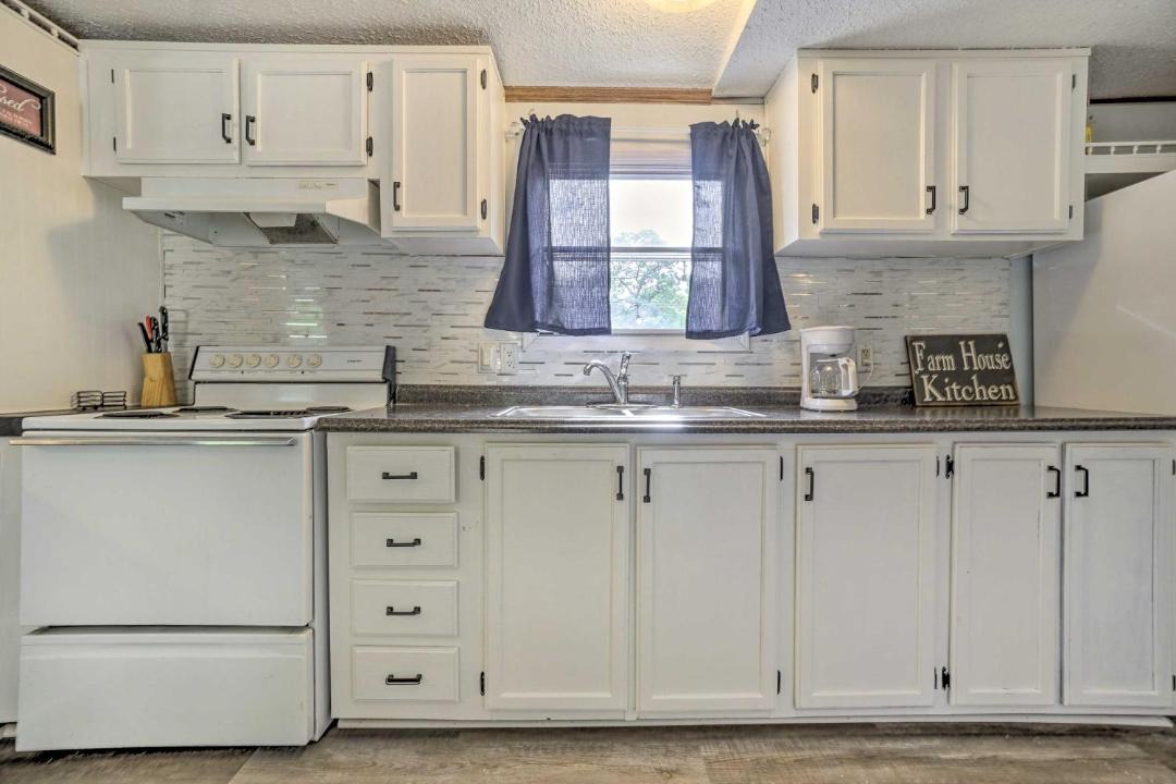 Photo of Kitchen in Logan