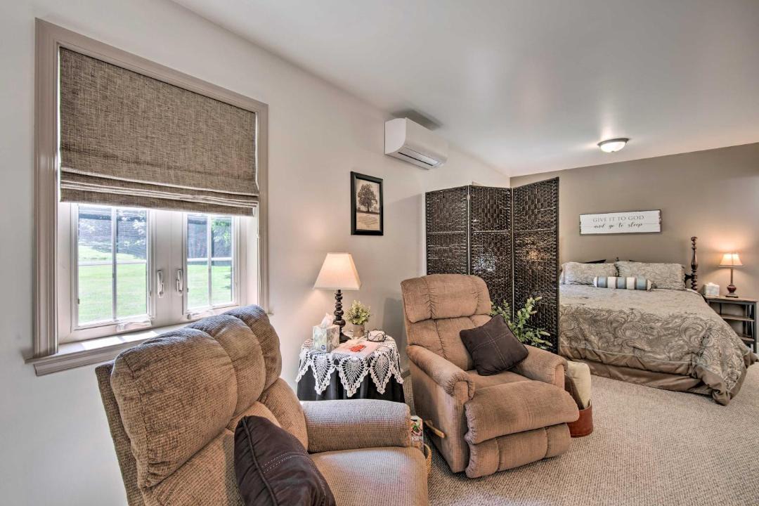 Photo of Livingroom in New Holland