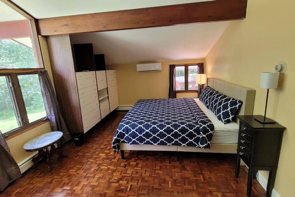 Photo of Bedroom in Monticello
