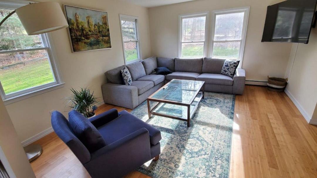 Photo of Livingroom in Walton Park