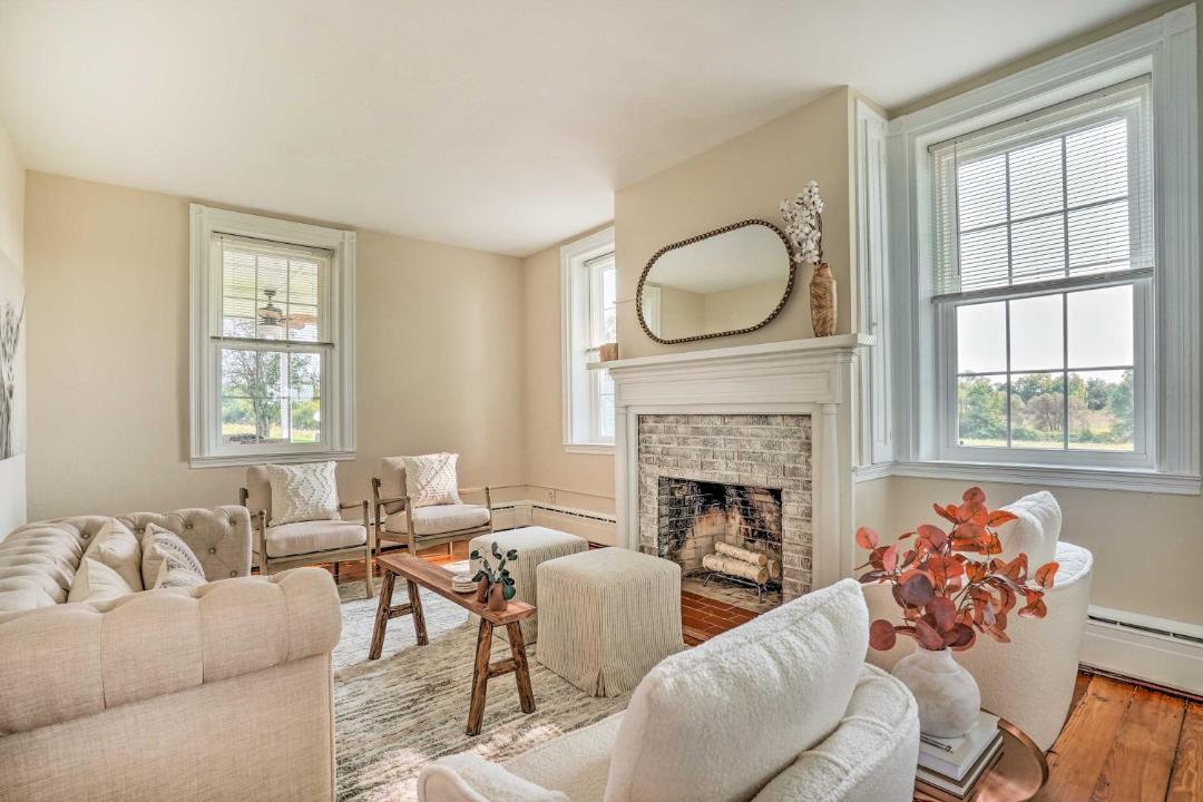 Photo of Livingroom in Taneytown