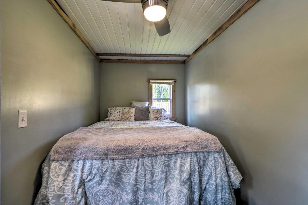 Photo of Bedroom in Mt Lookout
