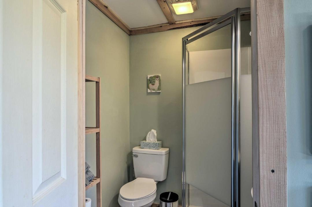 Photo of Bathroom in Mt Lookout