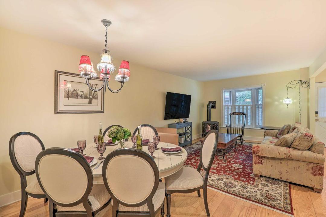 Photo of Livingroom in Lambertville