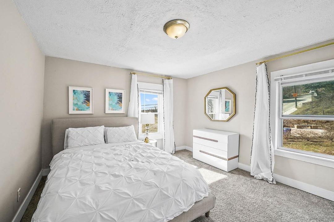 Photo of Bedroom in Tremont