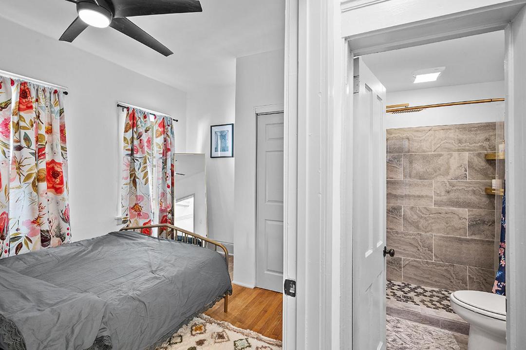 Photo of Bedroom in Little Italy
