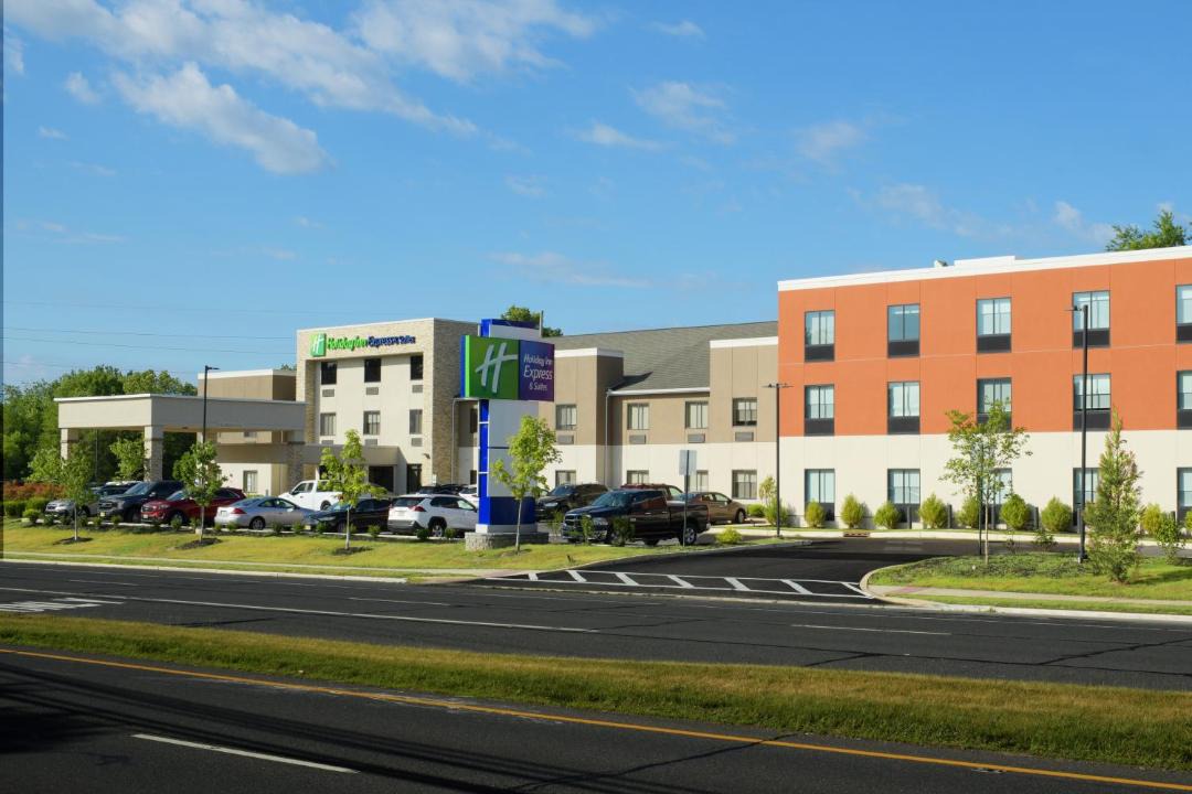 Photo of Buildings in Williamstown