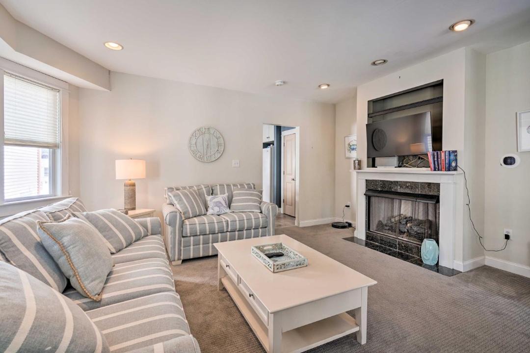 Photo of Livingroom in North End